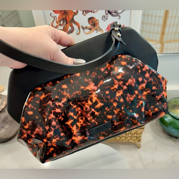 Vince Camuto - Amari - Pleated Tortoiseshell PVC/Black Leather Trim/Handle - EUC - Picture 8 of 17